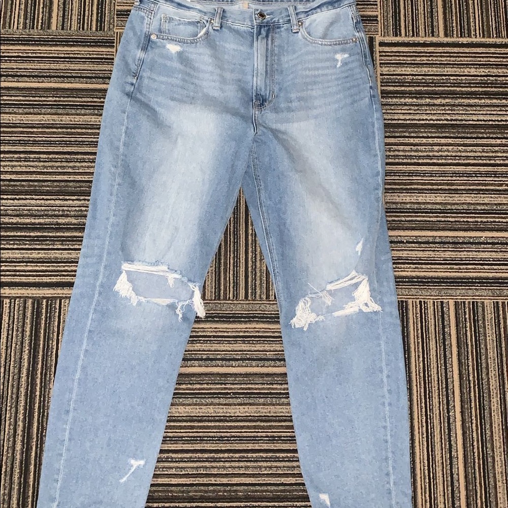 American Eagle Distressed Mom Jeans
